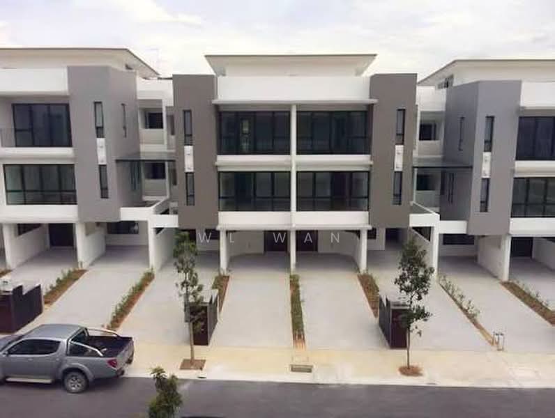 Townhouse for Sale in Shah Alam (Selangor) - WL Wan - Exterior - PropertyGuru.com.my
