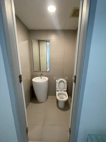 Service Residence for Sale at Jazz Residences - Aster Ng - Bathroom - PropertyGuru.com.my