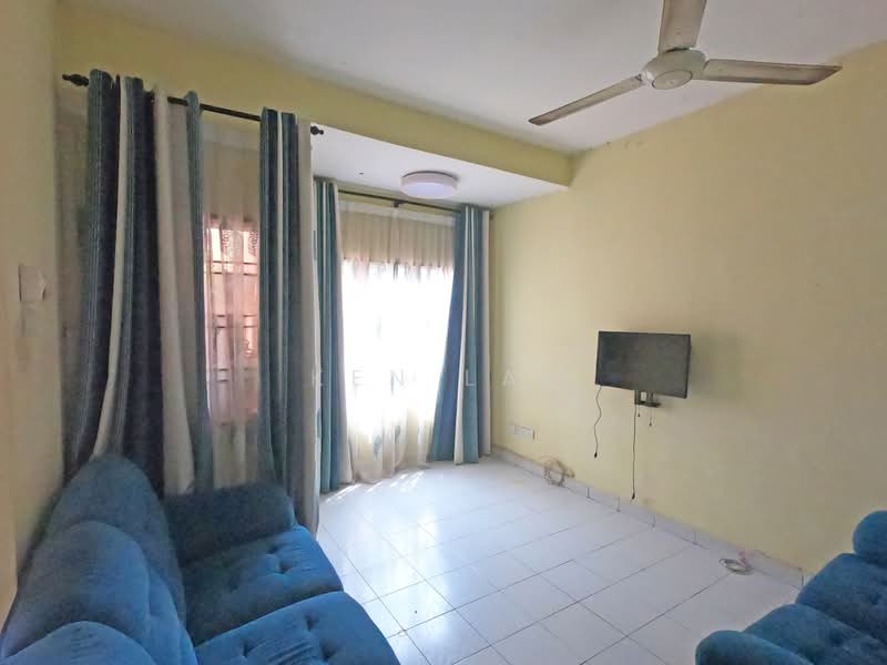 2-storey Terraced House for Sale in U8, Taman Bukit Jelutong (Shah Alam) - Ken Lai - Living Room - PropertyGuru.com.my