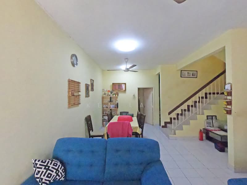 2-storey Terraced House for Sale in U8, Taman Bukit Jelutong (Shah Alam) - Ken Lai - Living Room - PropertyGuru.com.my