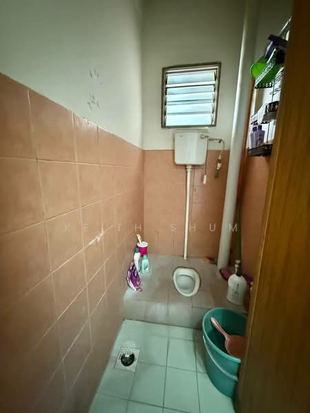 Rumah Flat untuk Dijual di Flat Taman Perling - Keith Shum - Bathroom - PropertyGuru.com.my