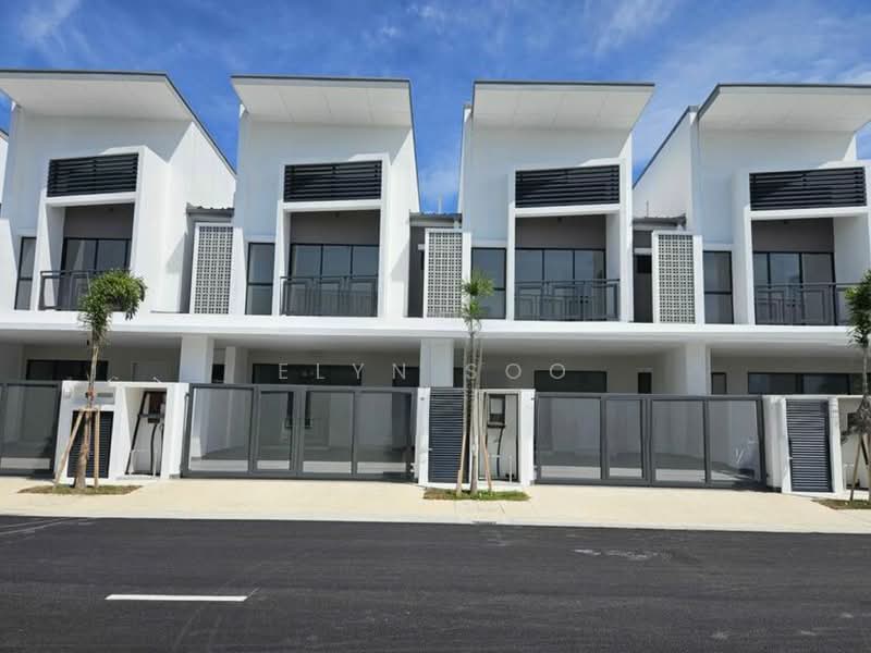 2-storey Terraced House for Sale in Bandar Rimbayu (Telok Panglima Garang) - Elyn Soo - Exterior - PropertyGuru.com.my