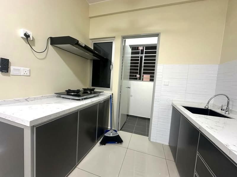 Pangsapuri untuk Disewa di Residensi Laman Sari - Denise Wong - Kitchen - PropertyGuru.com.my