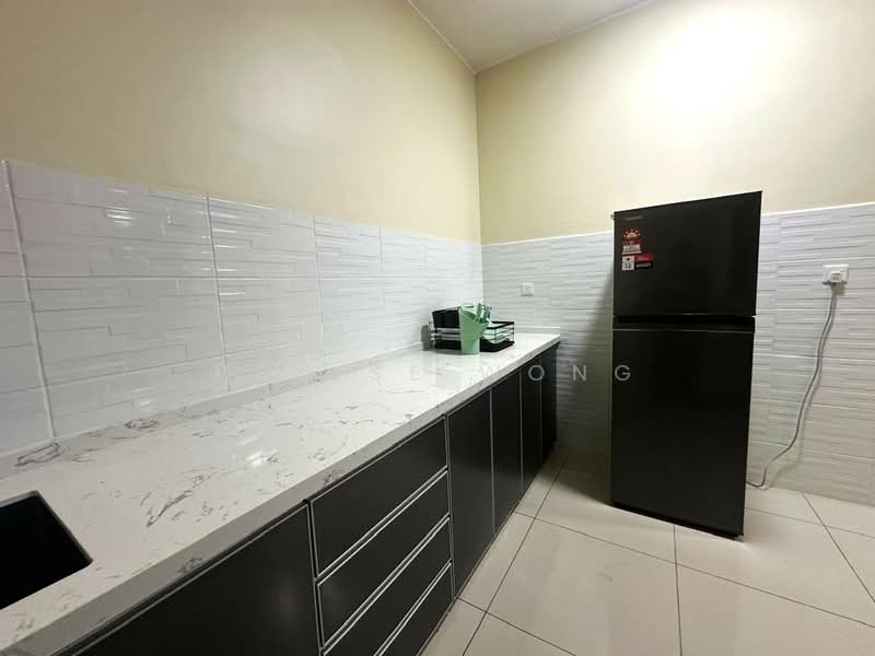 Pangsapuri untuk Disewa di Residensi Laman Sari - Denise Wong - Kitchen - PropertyGuru.com.my