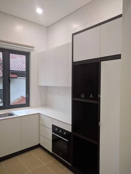 Semi-Detached House for Rent in Desa Sri Hartamas (Sri Hartamas) - Edison Gan - Kitchen - PropertyGuru.com.my