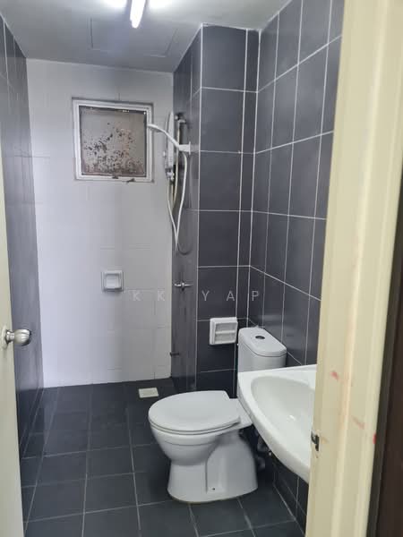 Servis Apartment untuk Disewa di The Arc - KK Yap - Bathroom - PropertyGuru.com.my