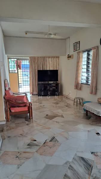 Rumah Bandar untuk Dijual di Taman Bukit Teratai (Ampang) - Kweenie Chong - Living Room - PropertyGuru.com.my
