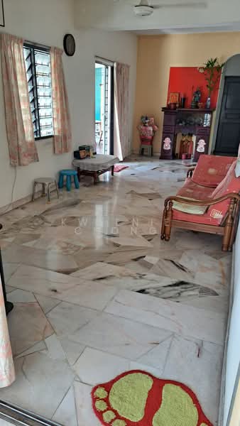 Rumah Bandar untuk Dijual di Taman Bukit Teratai (Ampang) - Kweenie Chong - Living Room - PropertyGuru.com.my