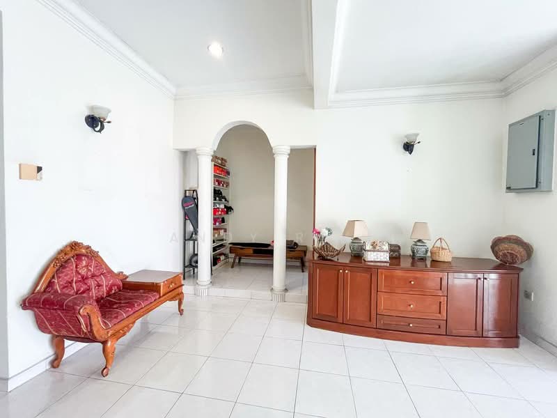 Rumah Banglo untuk Dijual di Kota Damansara (Selangor) - Andy Riki - Entrance - PropertyGuru.com.my