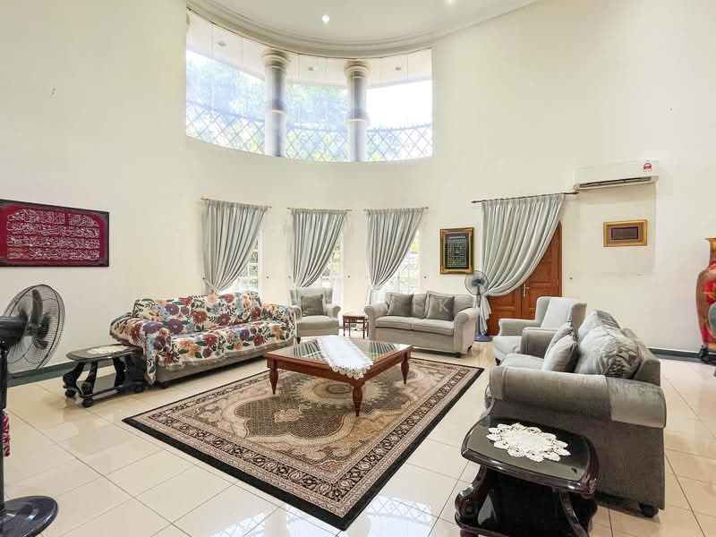 Rumah Banglo untuk Dijual di Kota Damansara (Selangor) - Andy Riki - Living Room - PropertyGuru.com.my