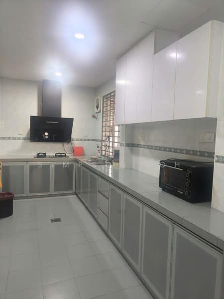 Terraced House for Rent in Taman Mutiara Rini (Skudai) - Simpson Poh - Kitchen - PropertyGuru.com.my