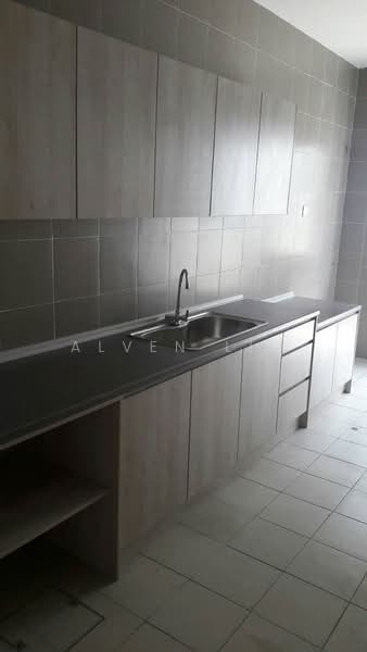 Rumah Teres 2.5 Tingkat untuk Dijual di Damansara Damai (Selangor) - Alven Lim - Kitchen - PropertyGuru.com.my