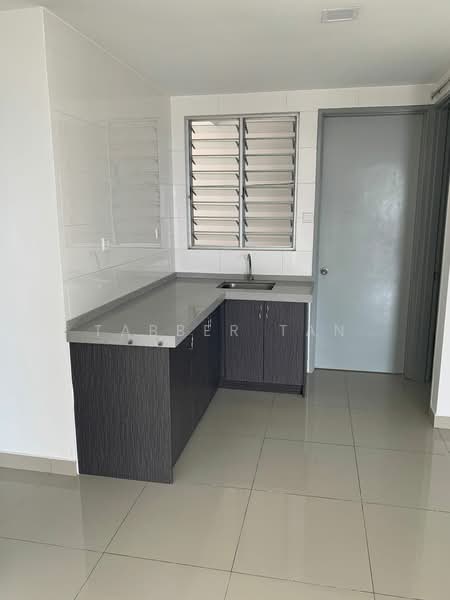Kondominium untuk Dijual di Suasana Lumayan - Tabber Tan - Kitchen - PropertyGuru.com.my