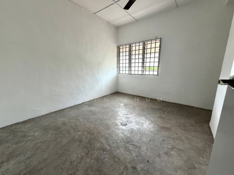 2-storey Terraced House for Sale in Taman Puteri Wangsa (Ulu Tiram) - Keith Shum - Interior - PropertyGuru.com.my