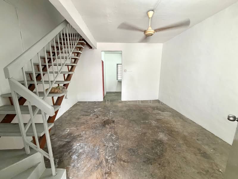 2-storey Terraced House for Sale in Taman Puteri Wangsa (Ulu Tiram) - Keith Shum - Interior - PropertyGuru.com.my