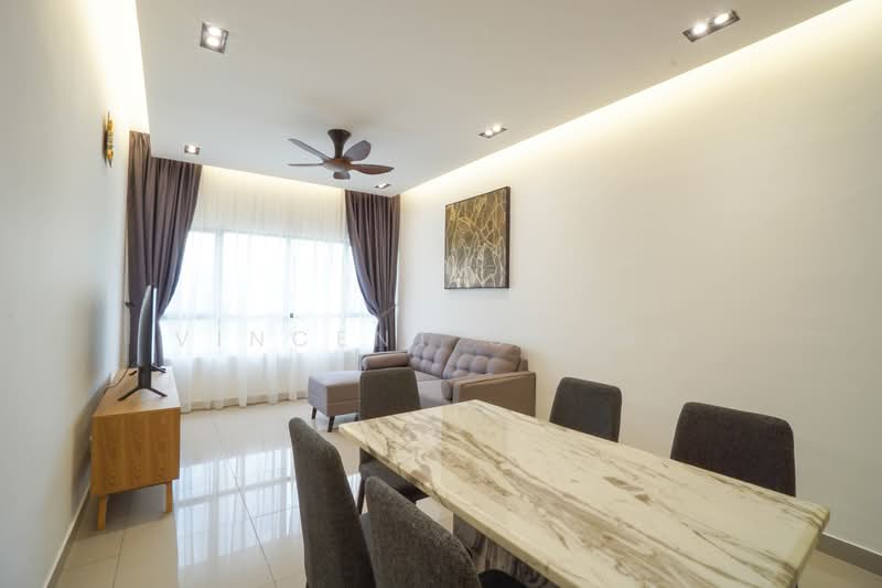 Kondominium untuk Dijual di Kingfisher Inanam Condominium - Vincent Chong - Dining Room - PropertyGuru.com.my