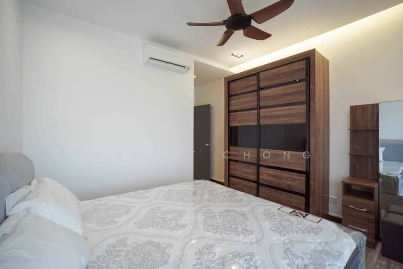 Kondominium untuk Dijual di Kingfisher Inanam Condominium - Vincent Chong - Master Bedroom - PropertyGuru.com.my