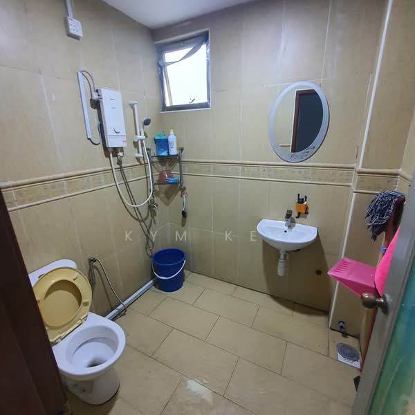 Apartment for Rent at Perling Apartment - Kym Kee - Bathroom - PropertyGuru.com.my
