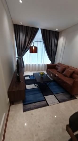 Servis Apartment untuk Disewa di Sky Suites @ KLCC - San Chia - Living Room - PropertyGuru.com.my