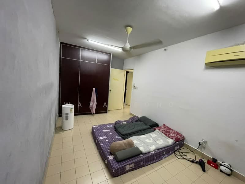 Condominium for Rent at Perdana Exclusive - Wawa Leong - Bedroom - PropertyGuru.com.my