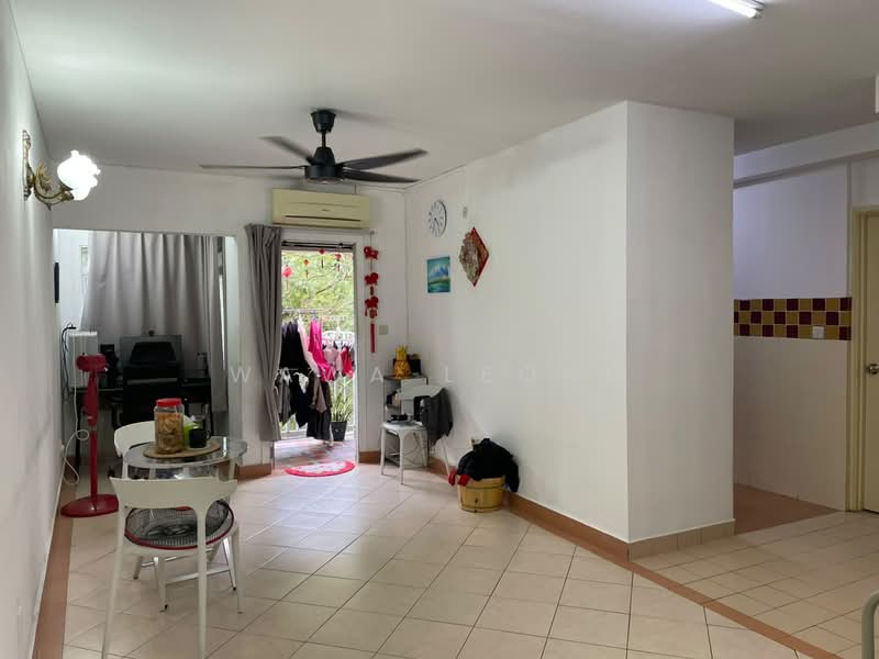 Condominium for Rent at Perdana Exclusive - Wawa Leong - Living Room - PropertyGuru.com.my