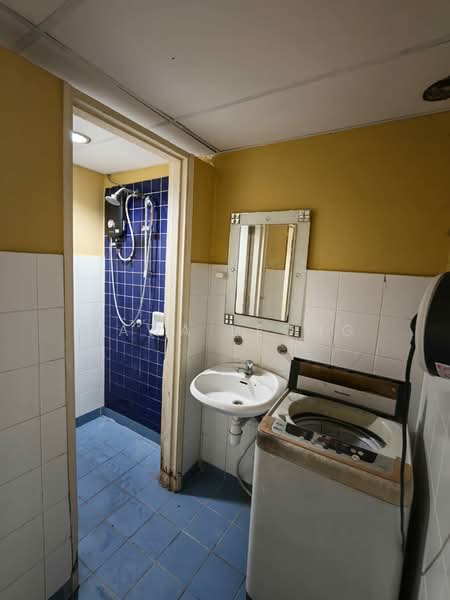 Kondominium untuk Disewa di Perdana Exclusive - Wawa Leong - Bathroom - PropertyGuru.com.my