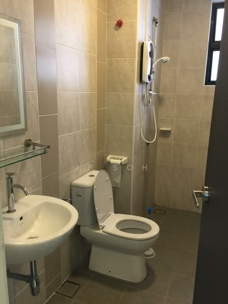 Servis Apartment untuk Disewa di Sky Breeze Service Apartment - JP Soh - Bathroom - PropertyGuru.com.my