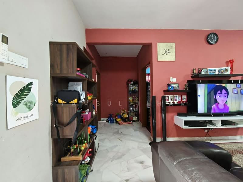 Pangsapuri untuk Dijual di Apartment Ruby - Syamsul Ilham - Living Room - PropertyGuru.com.my