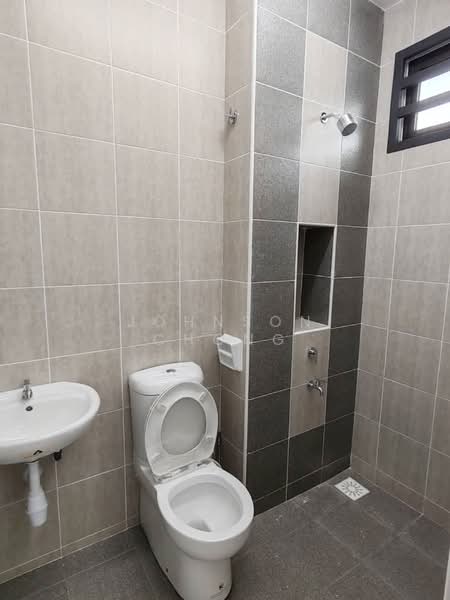 2-storey Terraced House for Rent in Taman Dato Onn (Johor Bahru) - Johnson Chong - Bathroom - PropertyGuru.com.my