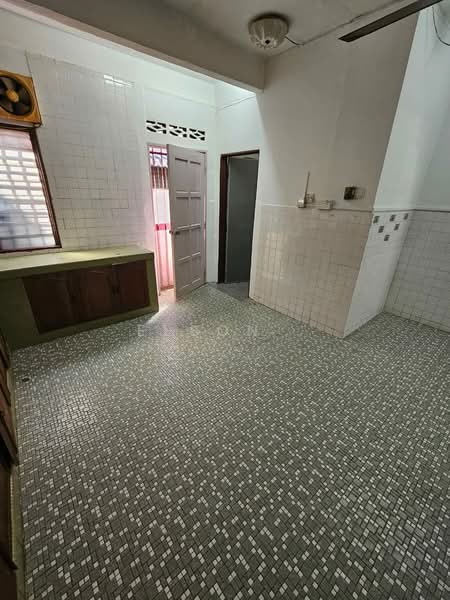 Rumah Teres 2 Tingkat untuk Dijual di Taman Sri Ramal (Kajang) - Eeson . - Kitchen - PropertyGuru.com.my