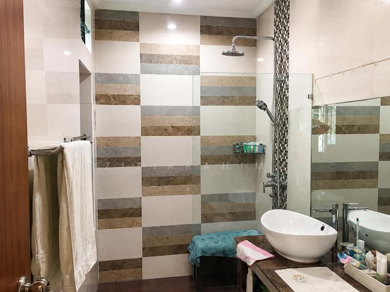 Rumah Berkembar untuk Disewa di Petaling Jaya (Selangor) - Azizirrahim . - Bathroom - PropertyGuru.com.my