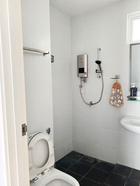 Kondominium untuk Disewa di SummerSkye Residences - Bosco Teoh - Bathroom - PropertyGuru.com.my