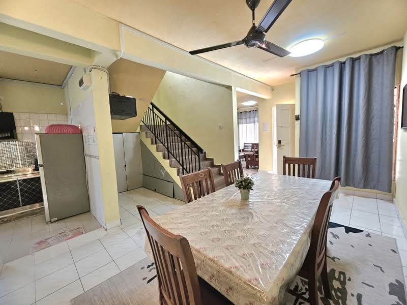 2-storey Terraced House for Sale in Shah Alam (Selangor) - Yus . - Dining Room - PropertyGuru.com.my
