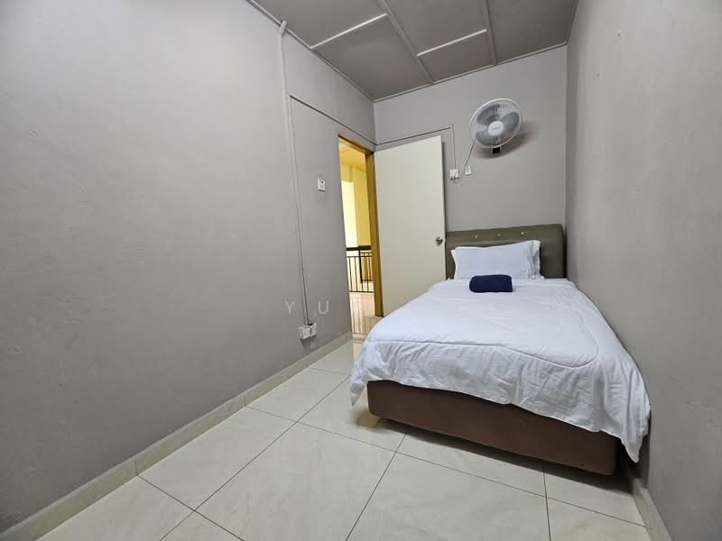 2-storey Terraced House for Sale in Shah Alam (Selangor) - Yus . - Bedroom - PropertyGuru.com.my