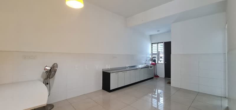 2-storey Terraced House for Sale in Alam Impian (Shah Alam) - Elyn Soo - Kitchen - PropertyGuru.com.my