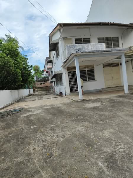 Rumah Berkembar untuk Disewa di Jelutong (Penang) - Lei Seow - Exterior - PropertyGuru.com.my