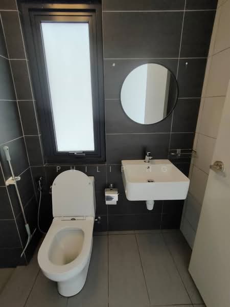 Service Residence for Sale at Horizon Suites - Philip Ng - Bathroom - PropertyGuru.com.my