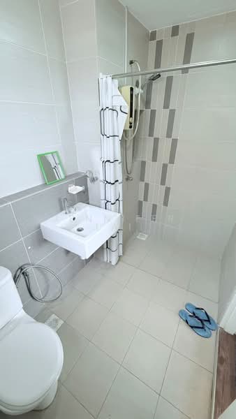 Service Residence for Sale at Brio Setia Walk - Jennifer Lai - Bathroom - PropertyGuru.com.my