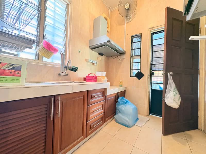 Rumah Teres 2 Tingkat untuk Dijual di Kota Kemuning (Shah Alam) - Ashraff Daniel - Kitchen - PropertyGuru.com.my