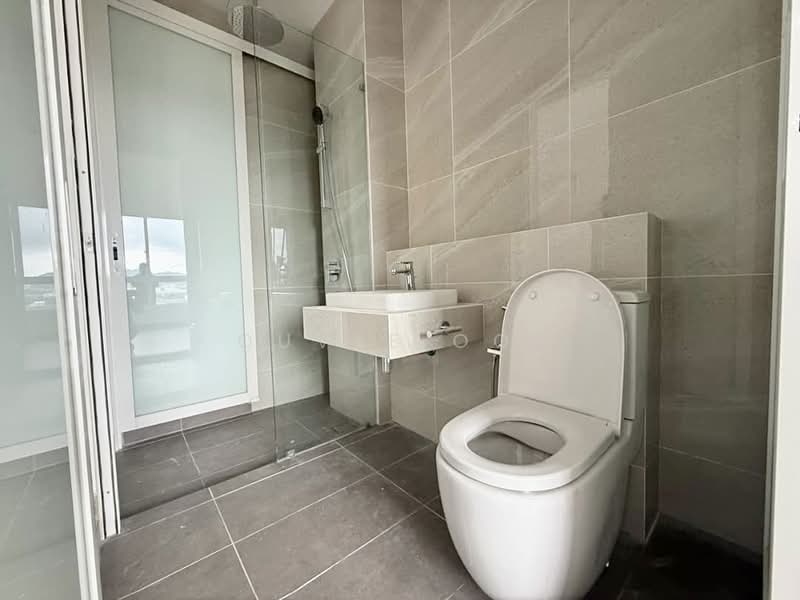 Kondominium untuk Dijual di Codrington Residence - Quvee Ooi - Bathroom - PropertyGuru.com.my