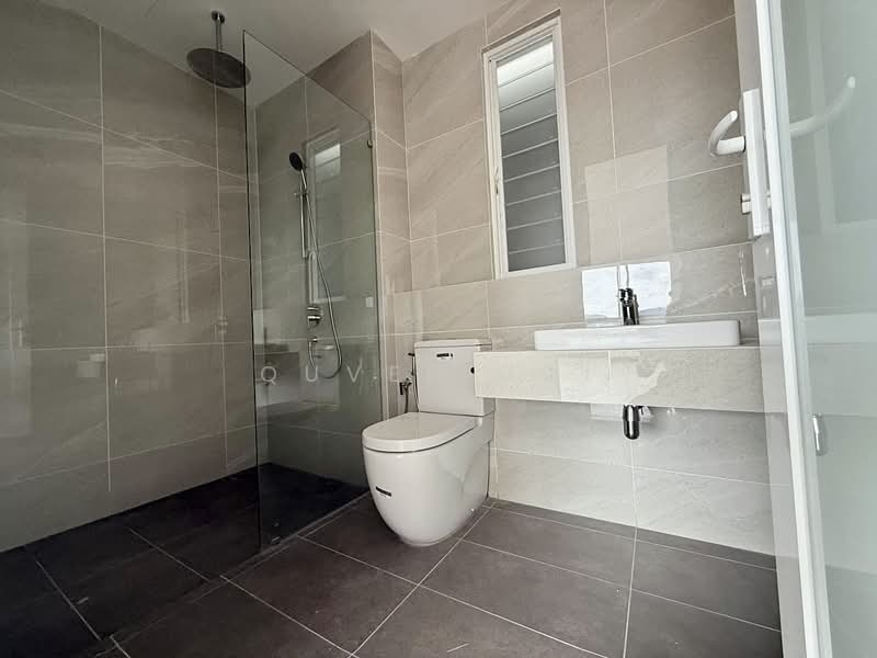 Kondominium untuk Dijual di Codrington Residence - Quvee Ooi - Bathroom - PropertyGuru.com.my