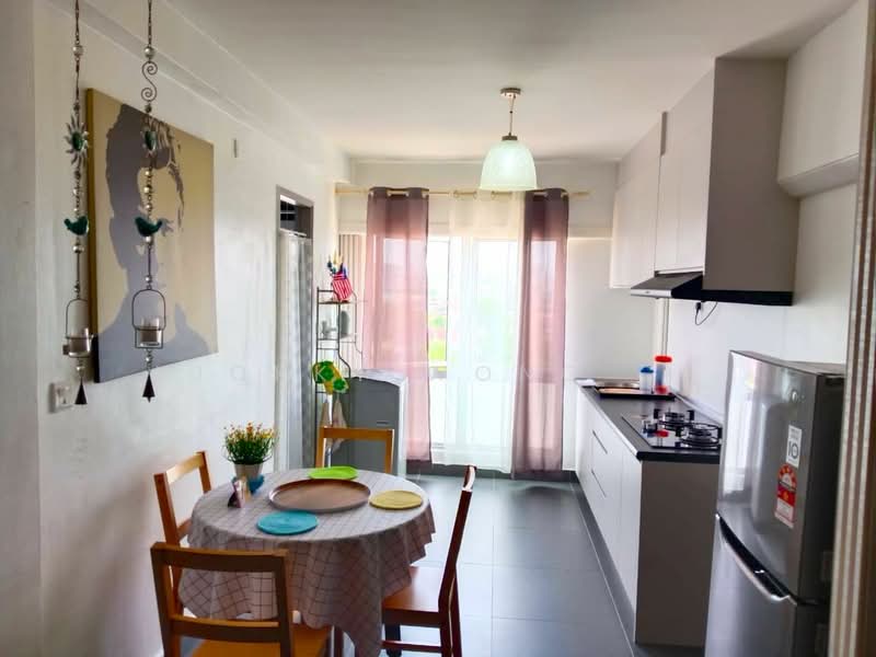 Service Residence for Sale at Axis SoHu @ Axis Pandan - Vickky Wong CF - Kitchen - PropertyGuru.com.my