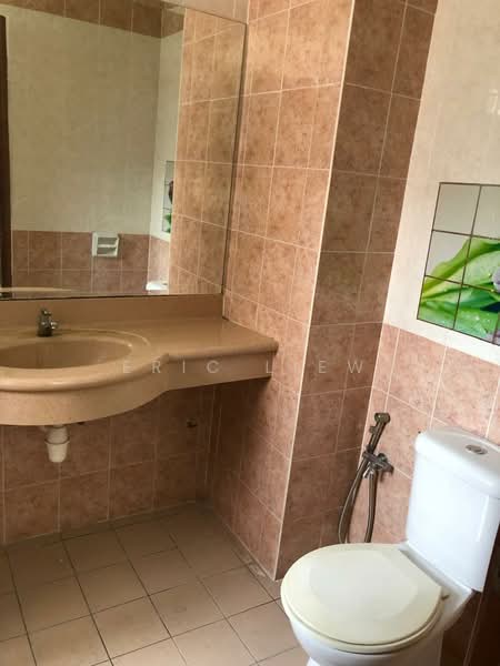 Kondominium untuk Disewa di Greenview Residence - Eric Liew - Bathroom - PropertyGuru.com.my