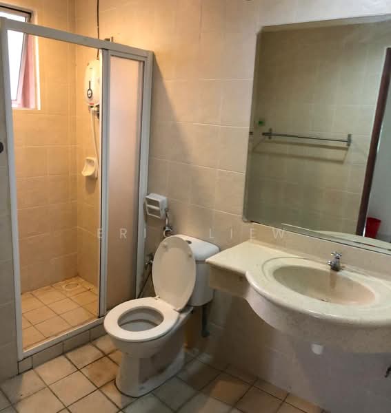 Kondominium untuk Disewa di Greenview Residence - Eric Liew - Bathroom - PropertyGuru.com.my