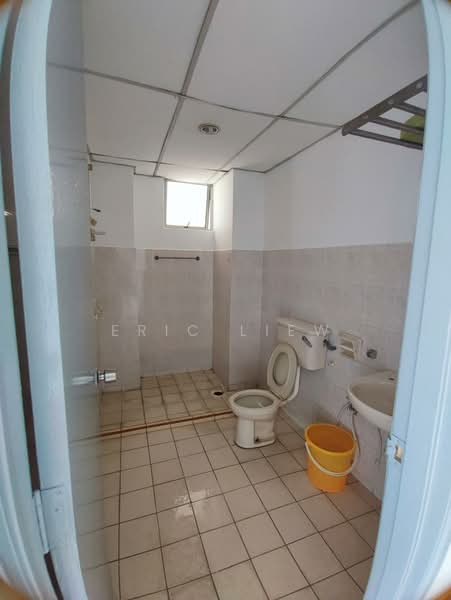 Kondominium untuk Disewa di Green Acre - Eric Liew - Bathroom - PropertyGuru.com.my