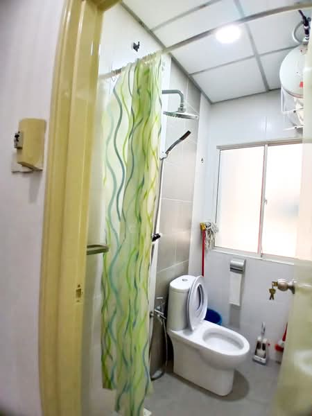 Servis Apartment untuk Dijual di Avenue Crest - KC Ng - Bathroom - PropertyGuru.com.my