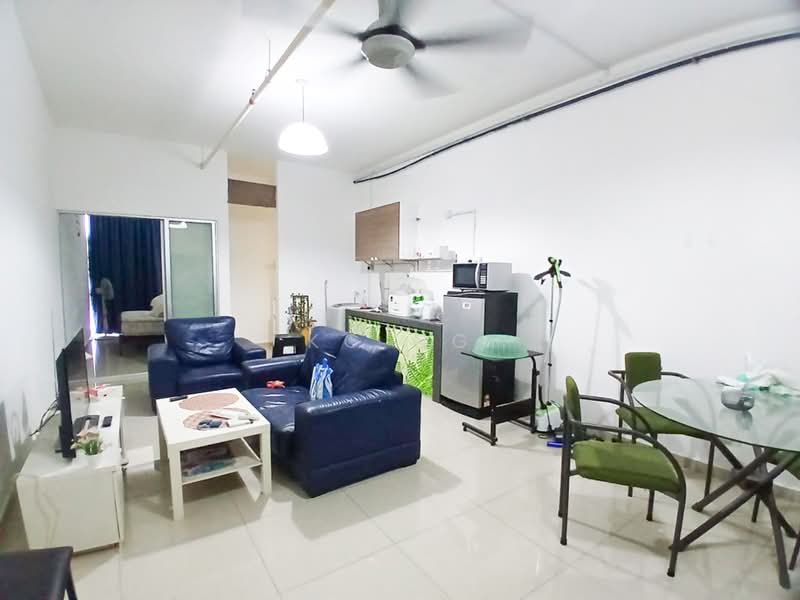 Servis Apartment untuk Dijual di Avenue Crest - KC Ng - Living Room - PropertyGuru.com.my