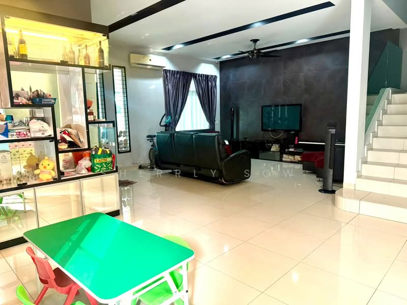 Semi-Detached House for Sale in Nusa Duta (Iskandar Puteri (Nusajaya)) - Sherrly Sow - Living Room - PropertyGuru.com.my