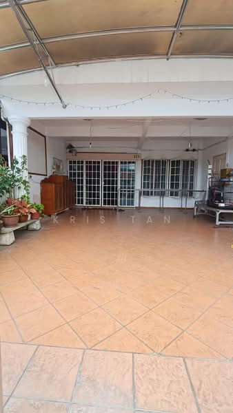 2.5-storey Terraced House for Sale in Bandar Baru Sri Petaling (Sri Petaling) - Kris Tan - Exterior - PropertyGuru.com.my