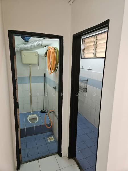 Flat for Rent at PPR Kampung Baru Air Panas - Aaron Ong - Bathroom - PropertyGuru.com.my